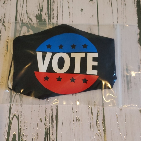 NWOT Vote Face Mask - Picture 5 of 6